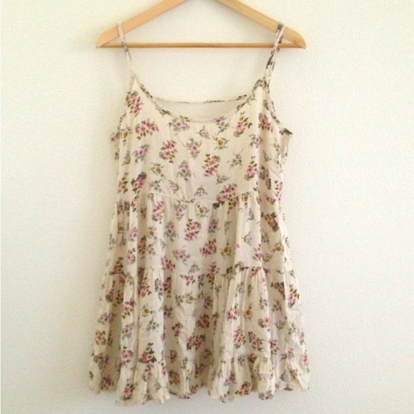 Brandy Melville Cream Floral Rose Print Tiered Ruffle Dress one size fits all - Picture 4 of 13